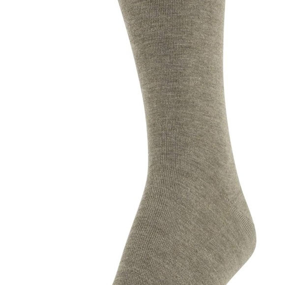 GOLDTOE Women's Floral Dress Crew Socks, 3 Pairs - Picture 3 of 8